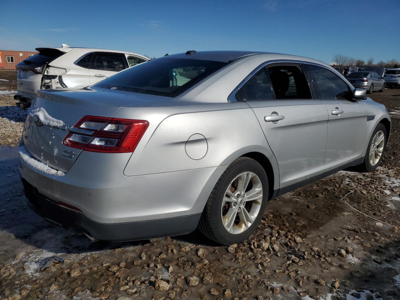 Ford Taurus Sel Image 12