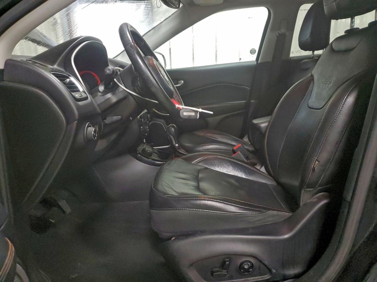 Jeep Compass Limited Image 9