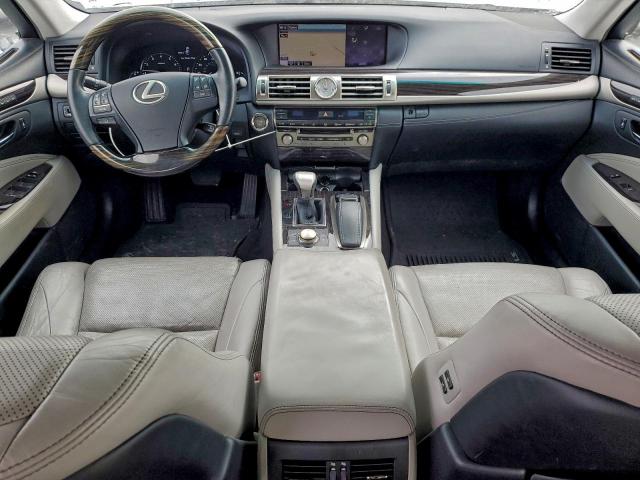 Lexus LS 460 Image 13