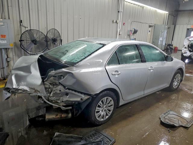 Toyota Camry L Image 11