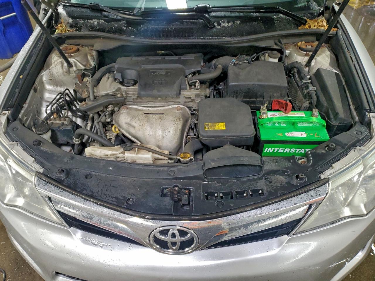 Toyota Camry L Image 5