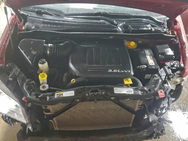 Chrysler Minivan Limited Platinum Image 2