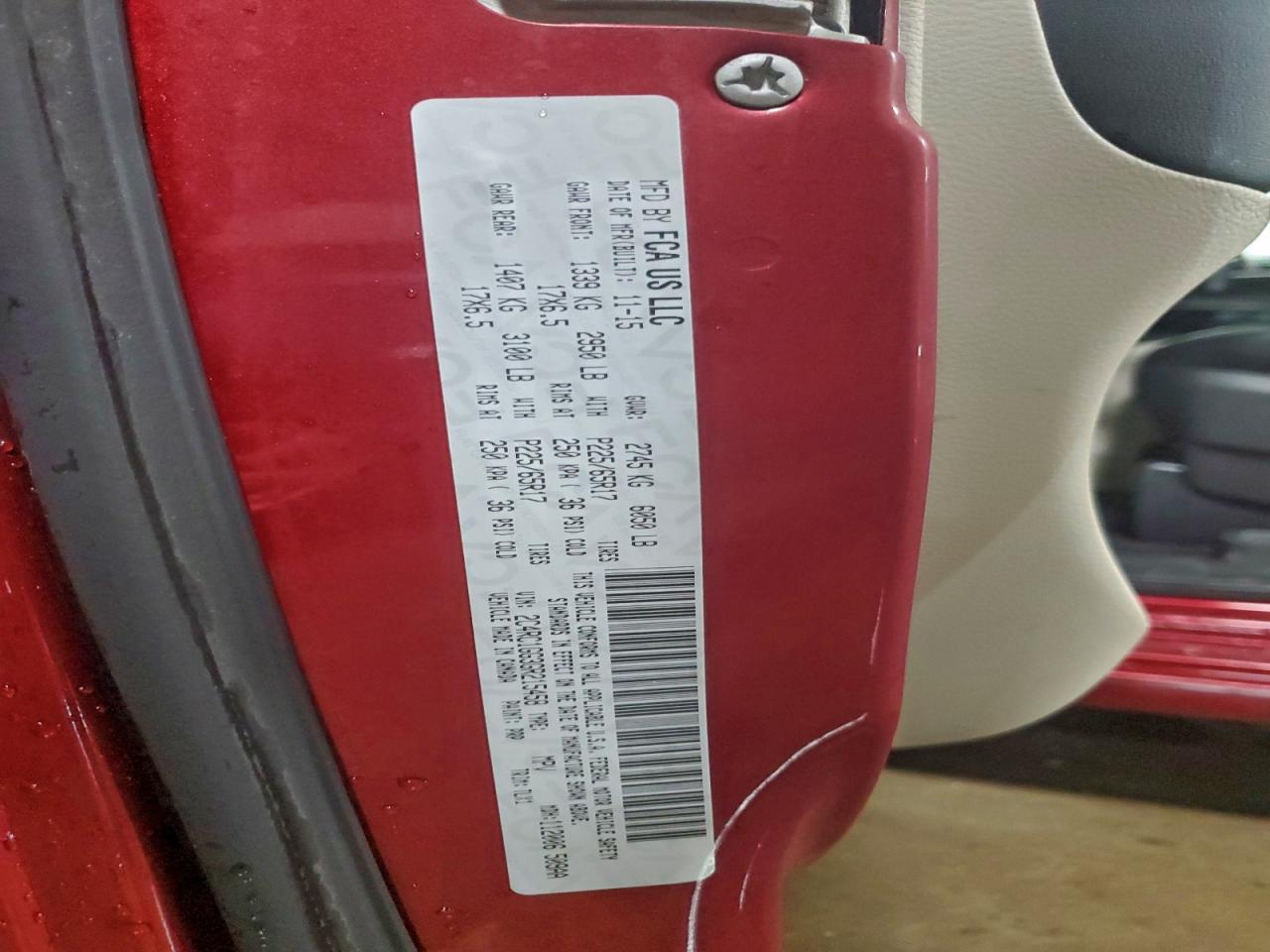 Chrysler Minivan Limited Platinum Image 11