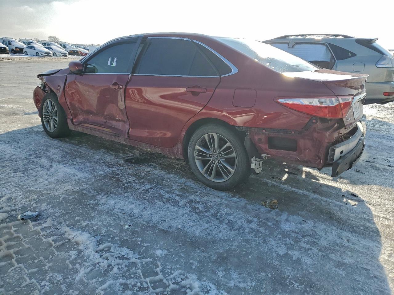 Toyota Camry Le Image 2