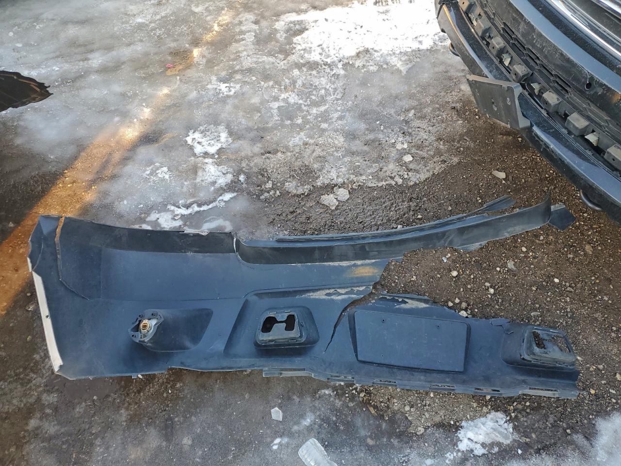 Toyota Camry Base Image 11