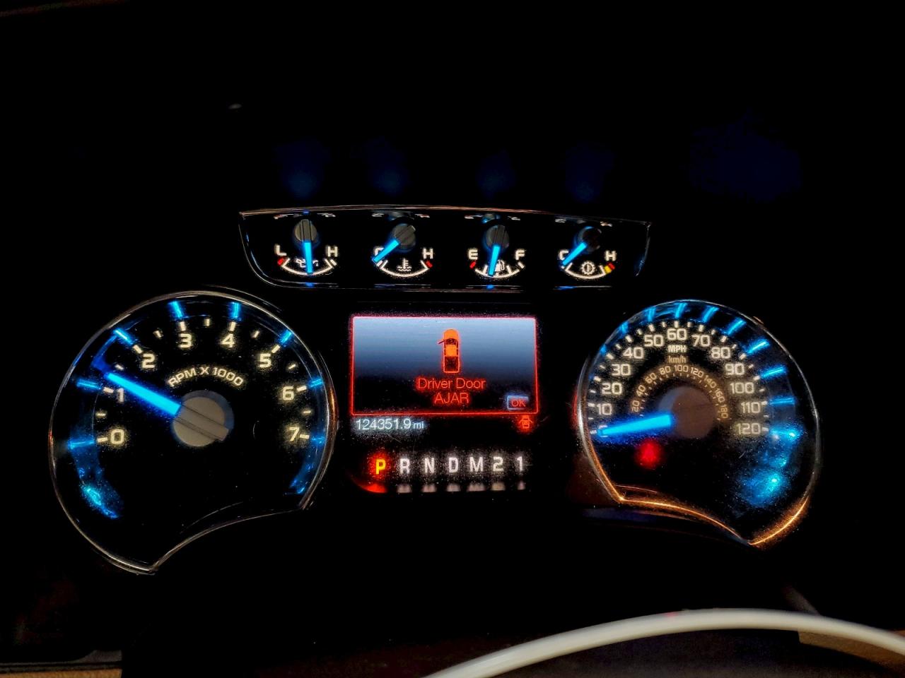 Ford F-150 Supercrew Image 11