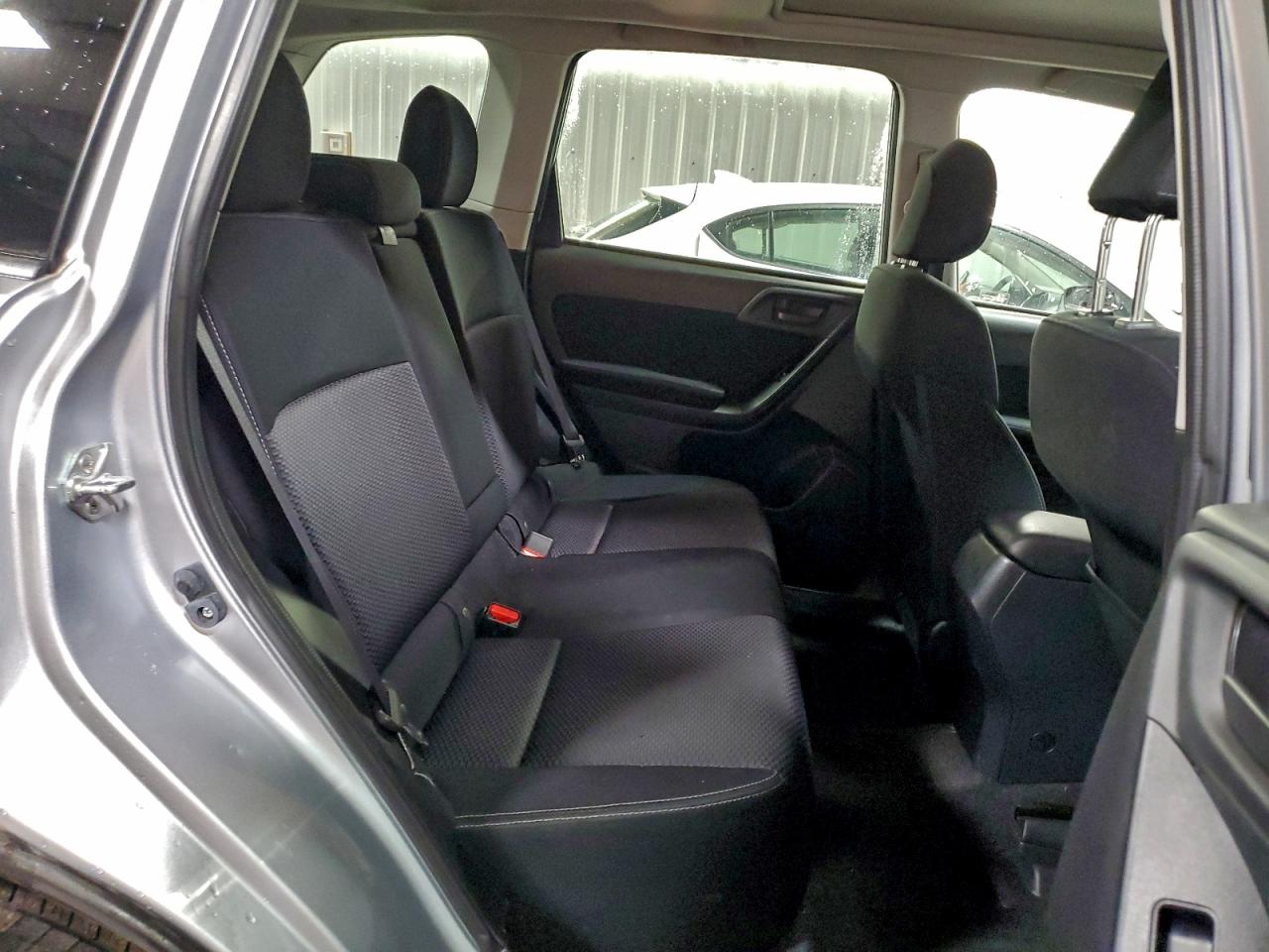 Subaru Forester 2.5i Premium Image 10