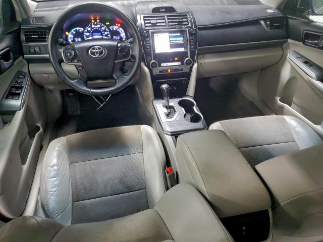 Toyota Camry Hybrid Image 8