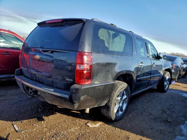 Chevrolet Suburban K1500 Ltz Image 4