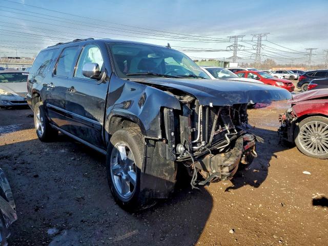 Chevrolet Suburban K1500 Ltz Image 10