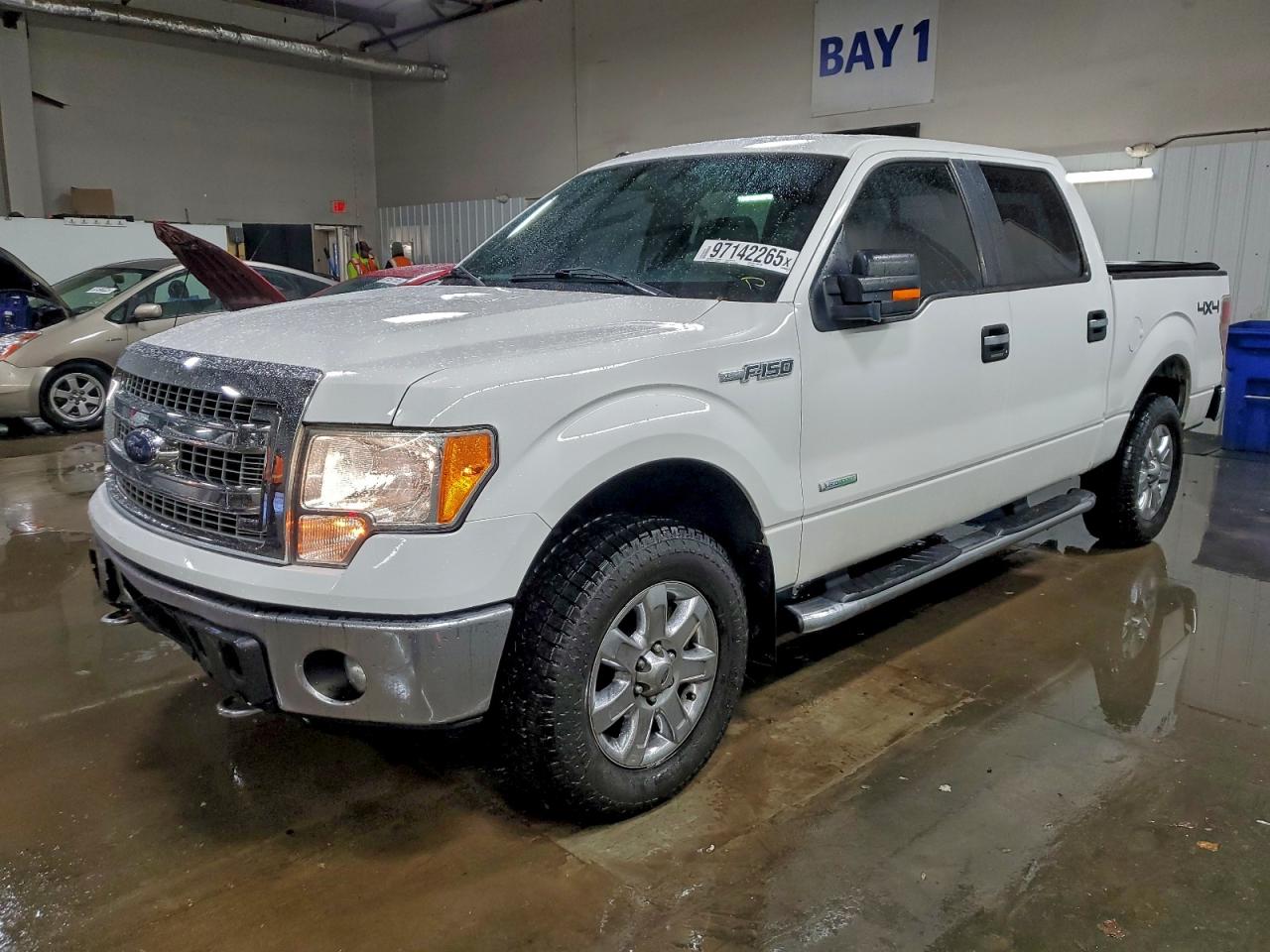 Ford F-150 Supercrew Image 1