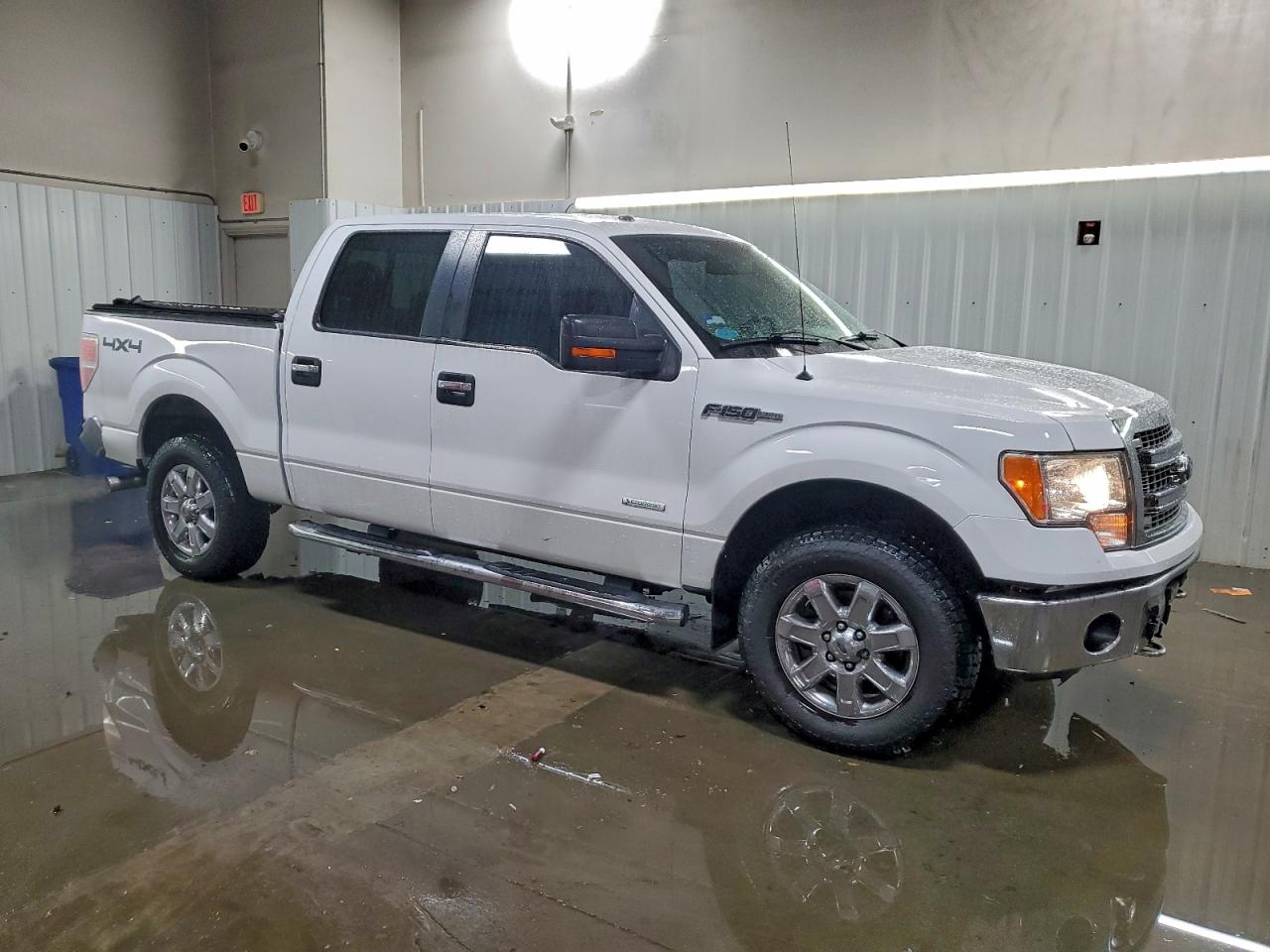 Ford F-150 Supercrew Image 3