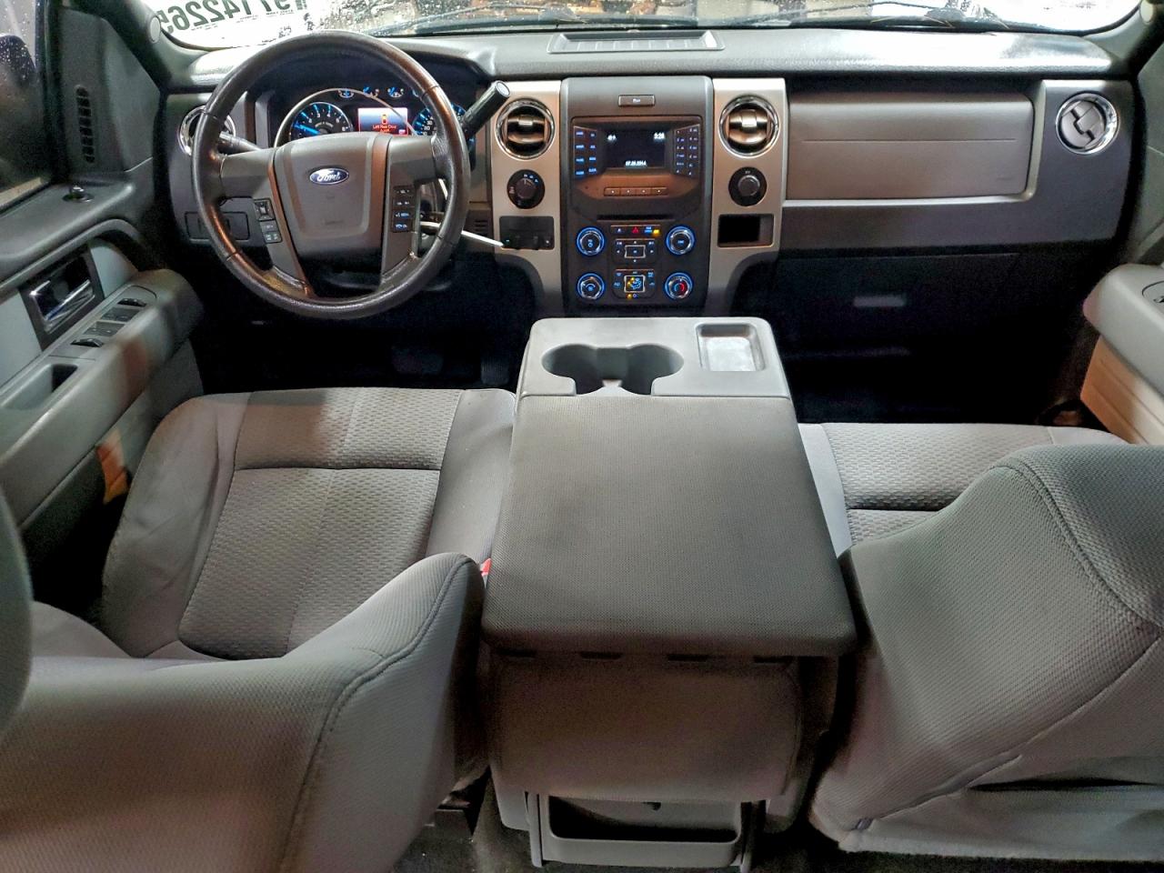 Ford F-150 Supercrew Image 6