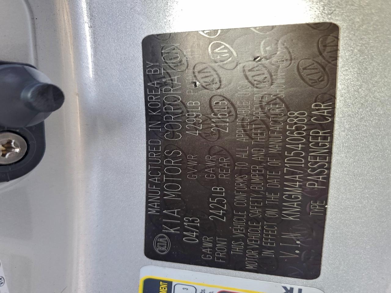 Kia Optima Lx Image 12