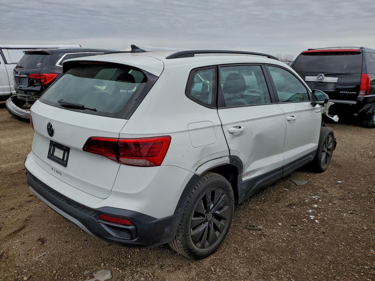 Volkswagen Taos S Image 10