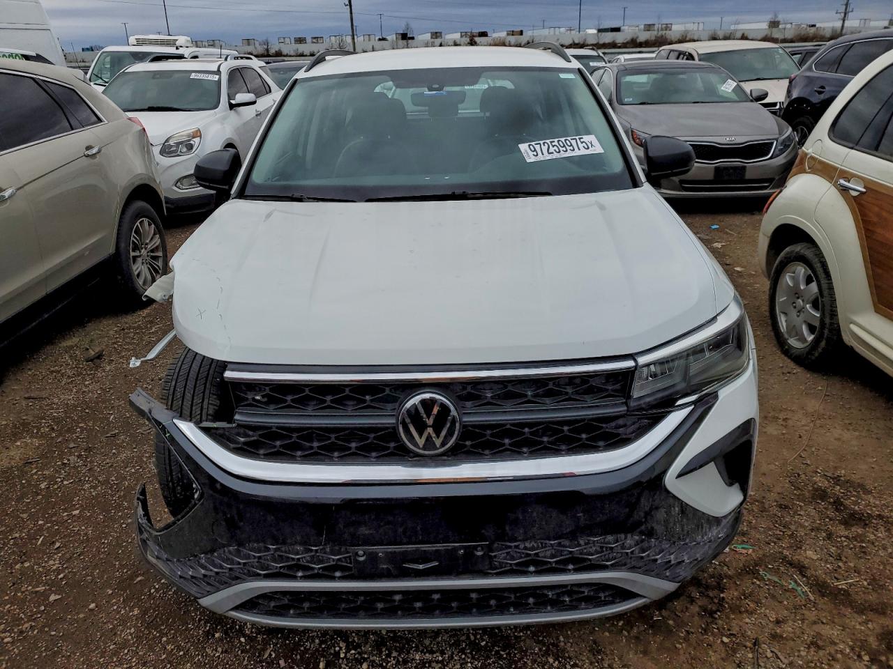 Volkswagen Taos S Image 12