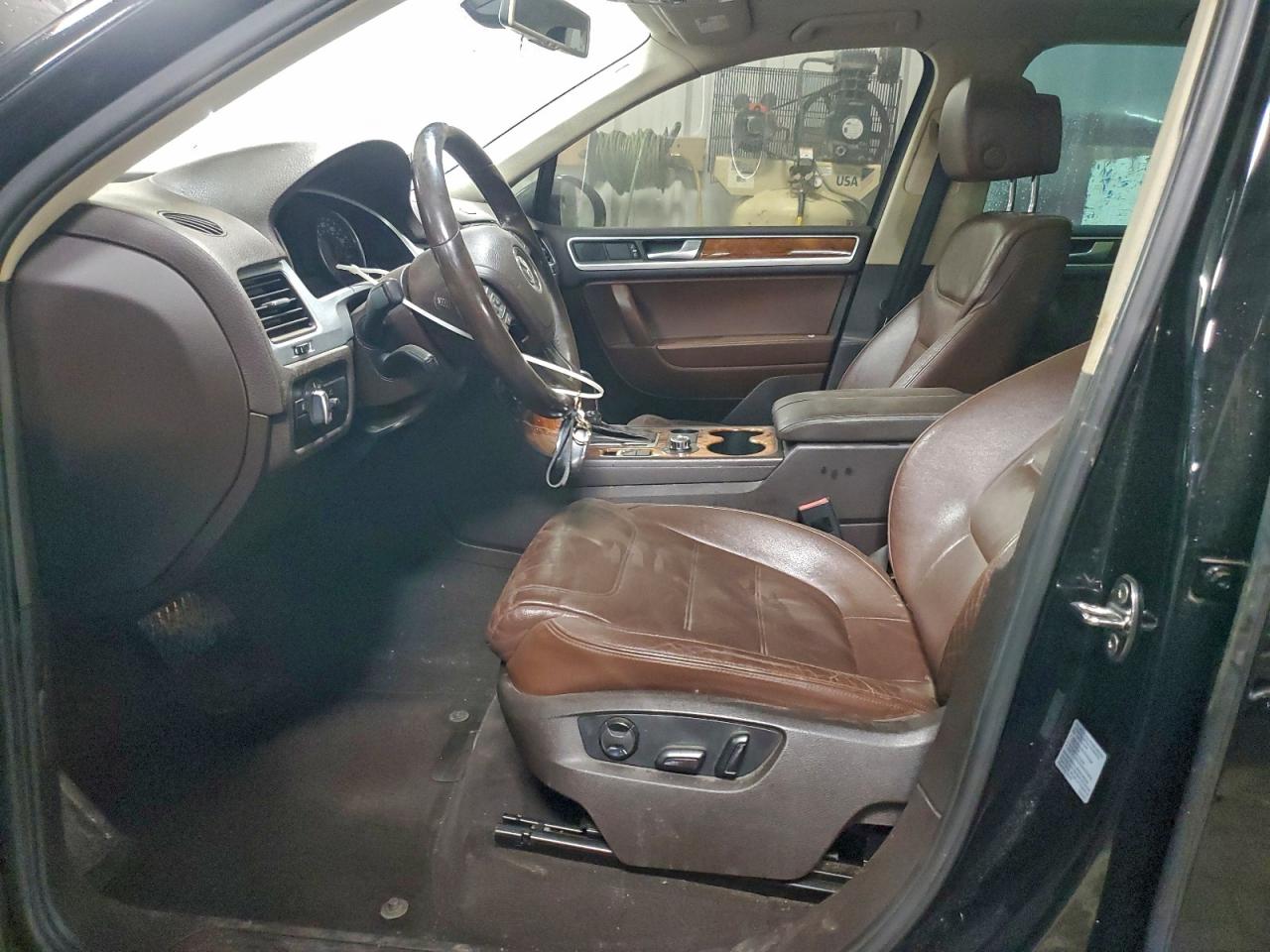 Volkswagen Touareg V6 Image 11