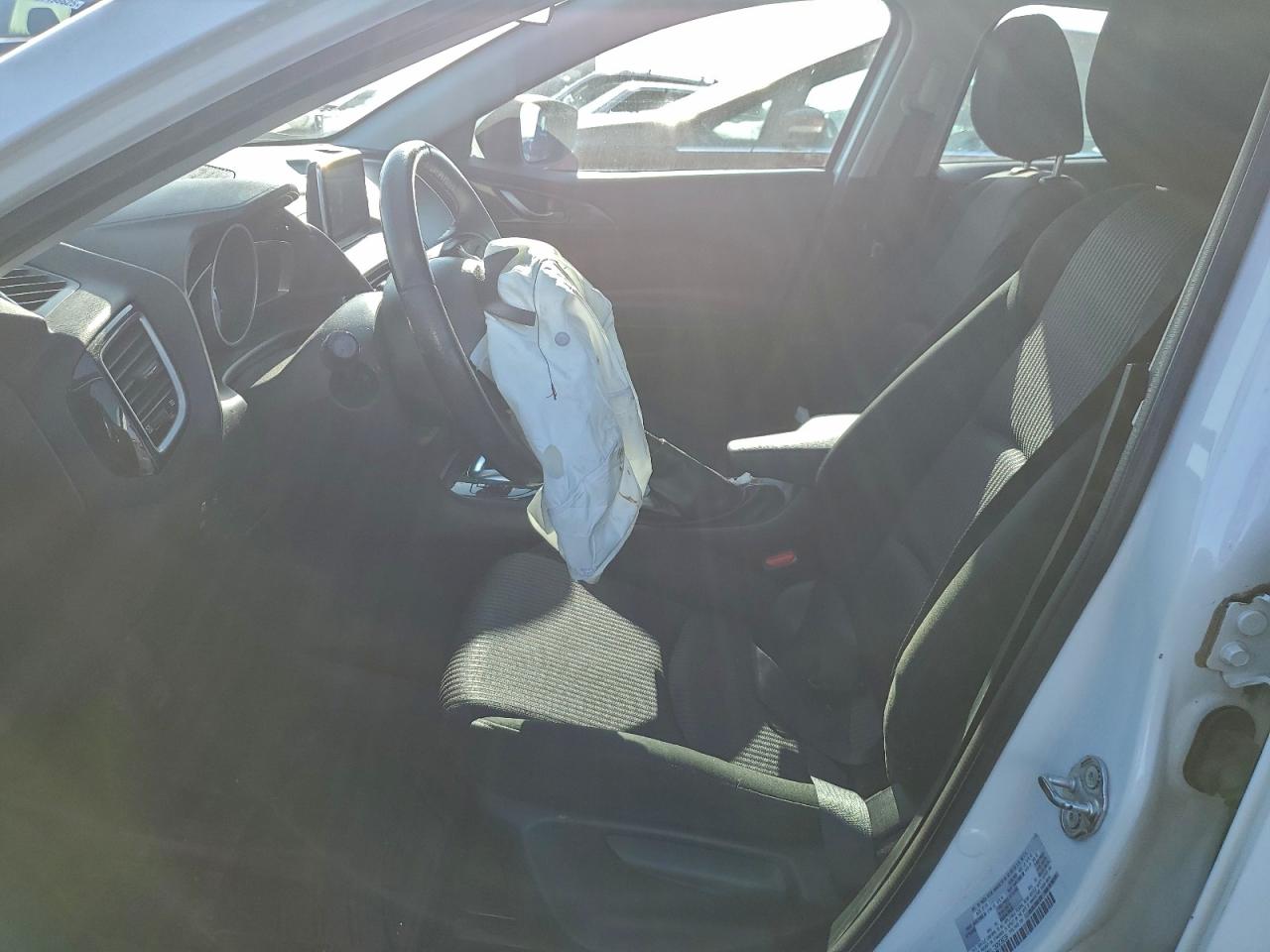 Mazda 3 Touring Image 6