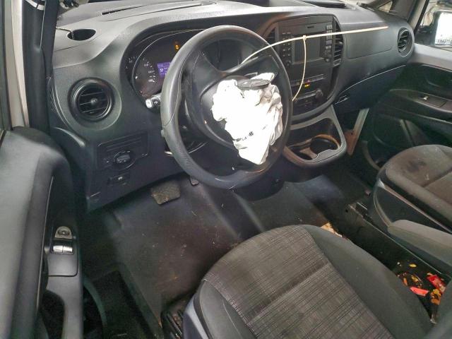 Mercedes-Benz Metris Image 7