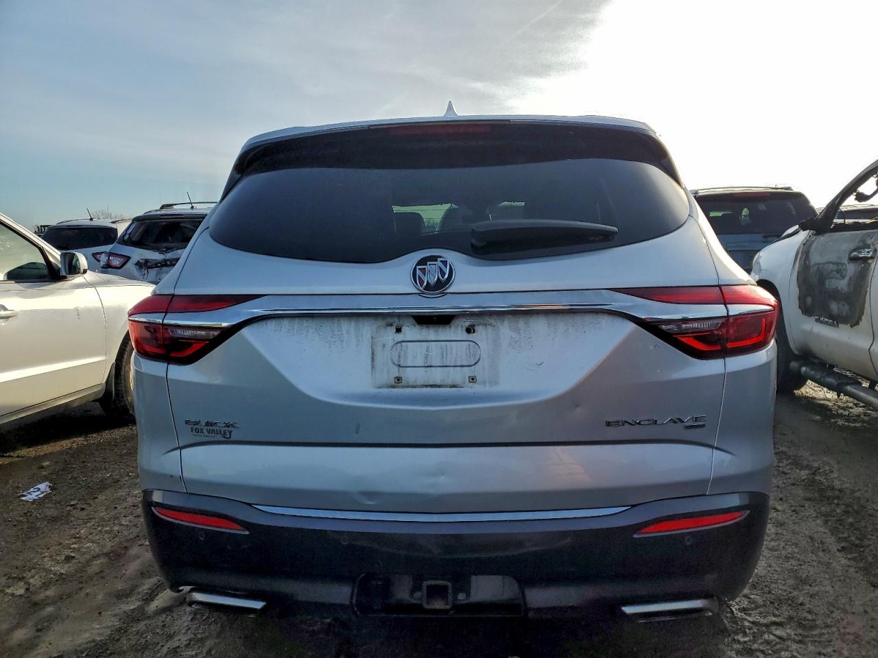 Buick Enclave Essence Image 6