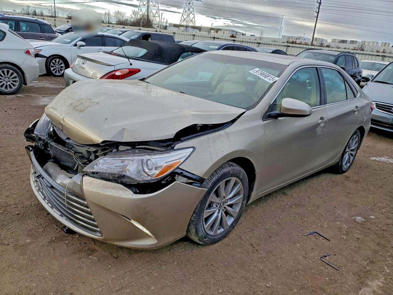 Toyota Camry Le Image 1