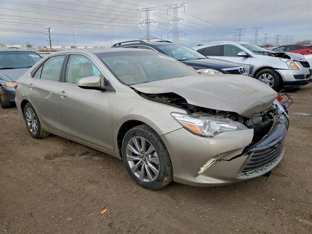 Toyota Camry Le Image 6
