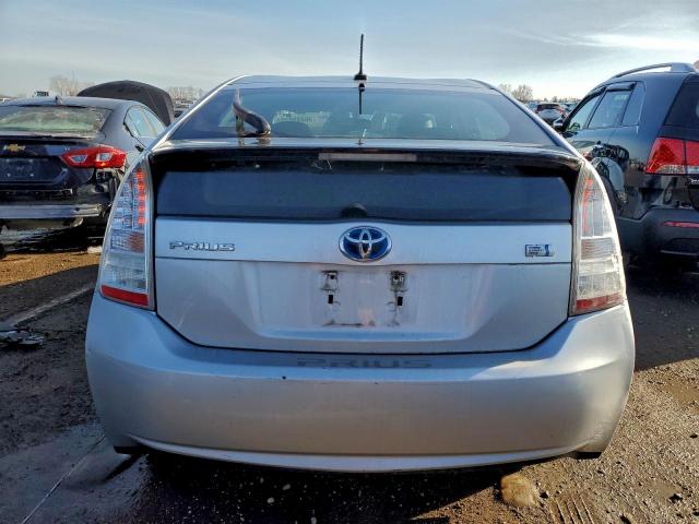 Toyota Prius Image 8