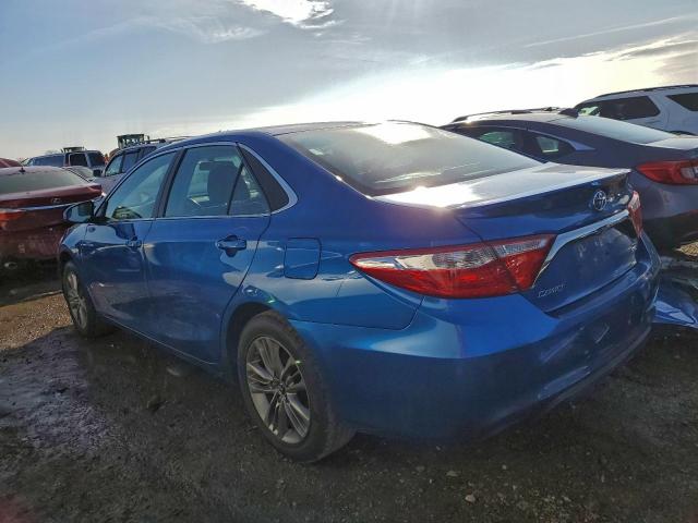 Toyota Camry Le Image 10