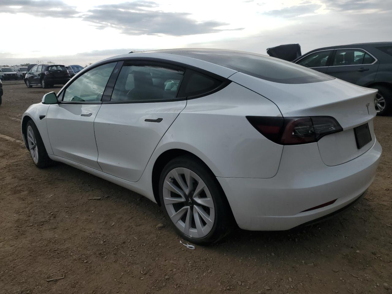 Tesla Model 3 Image 12