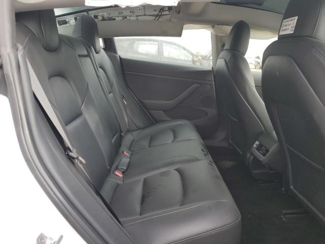 Tesla Model 3 Image 8