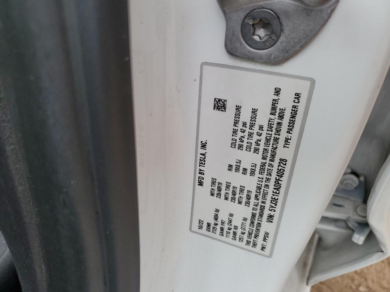 Tesla Model 3 Image 6