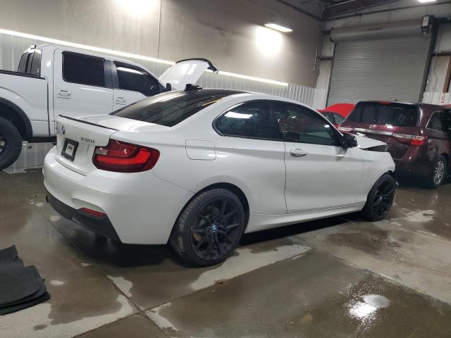 BMW 2 Series Image 4