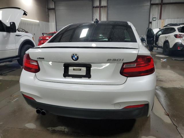 BMW 2 Series Image 2