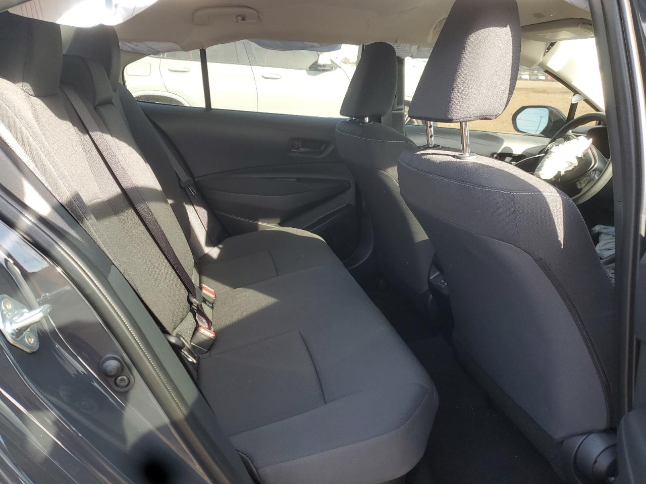 Toyota Corolla Le Image 12