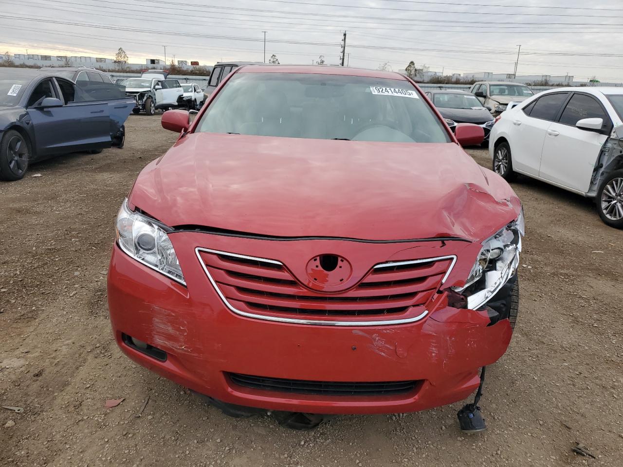 Toyota Camry Le Image 7