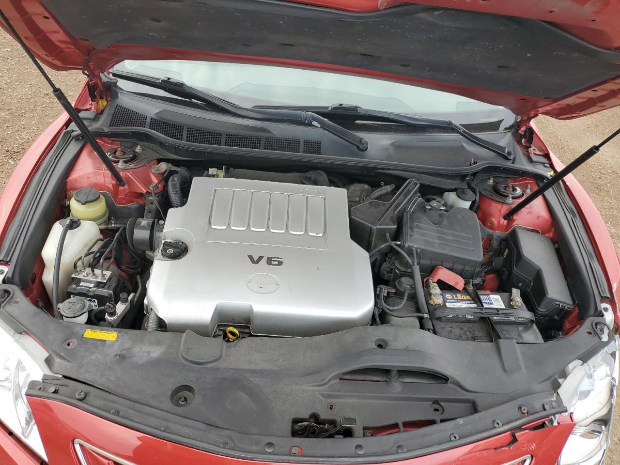 Toyota Camry Le Image 12