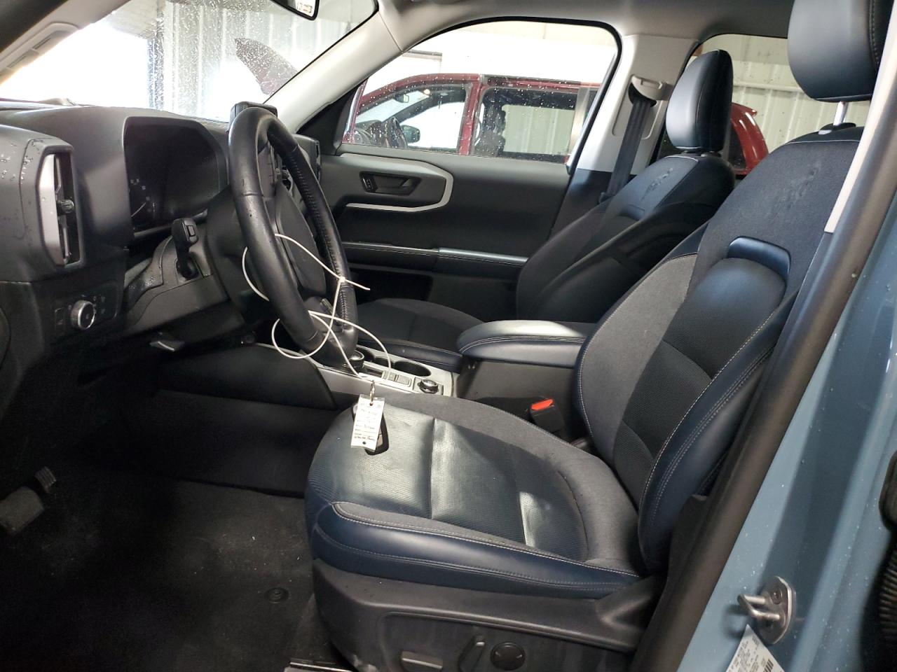 Ford Bronco Outer Banks Image 9