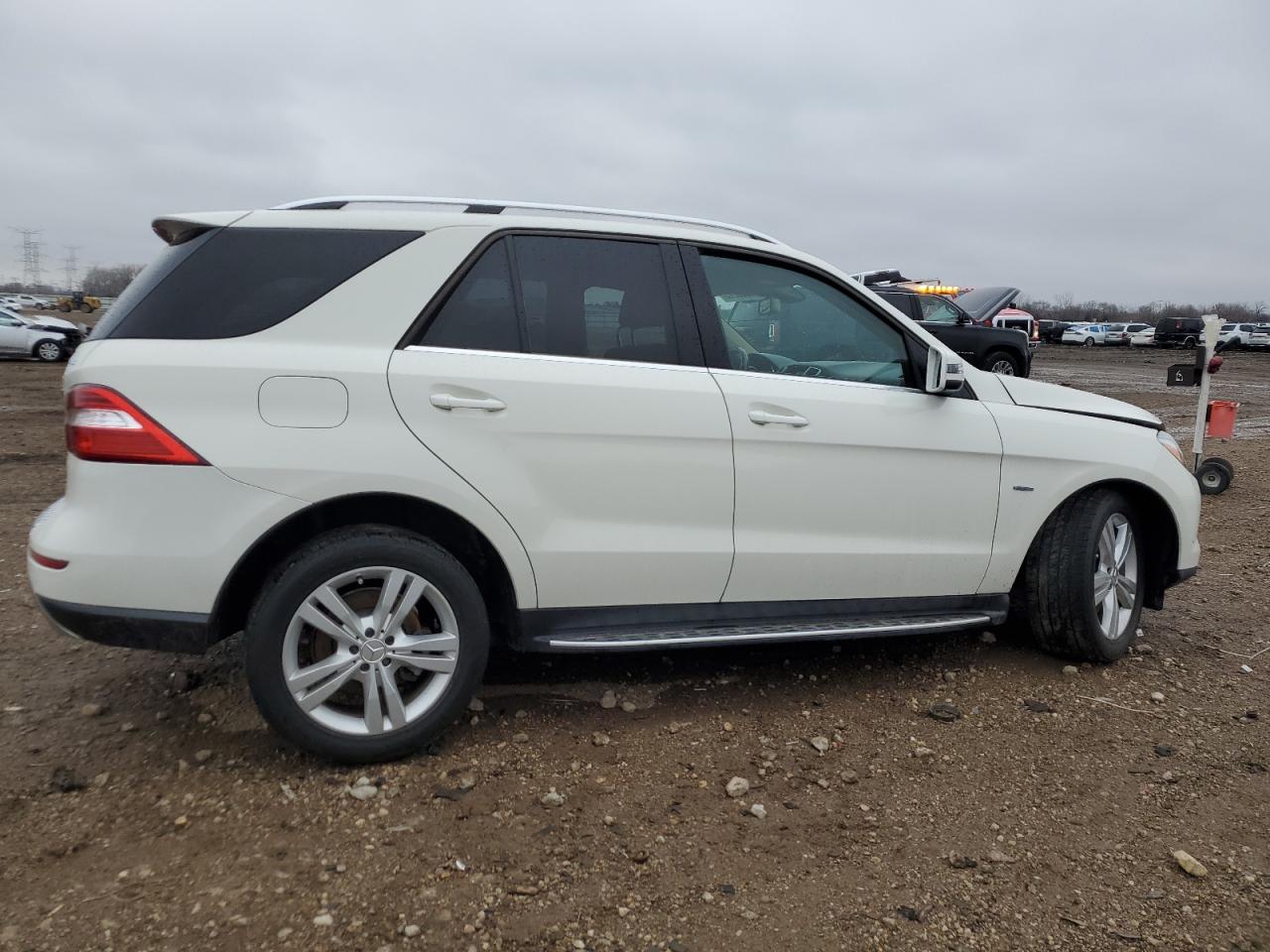 Mercedes-Benz M-Class 350 4matic Image 11