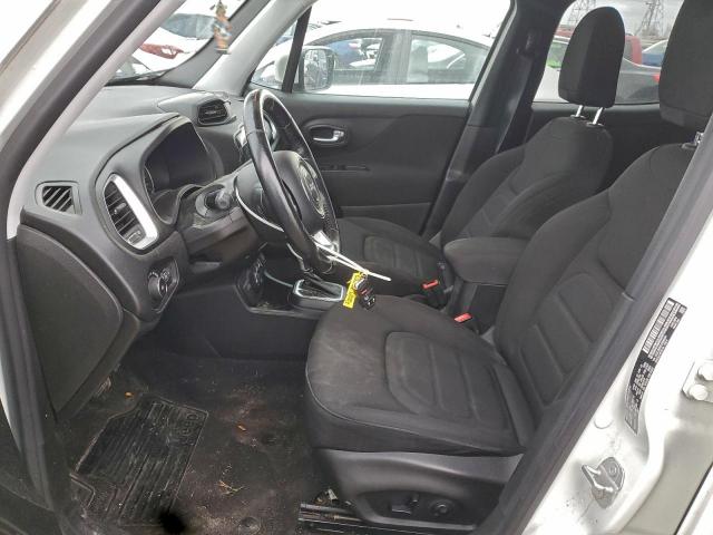 Jeep Renegade Latitude Image 8