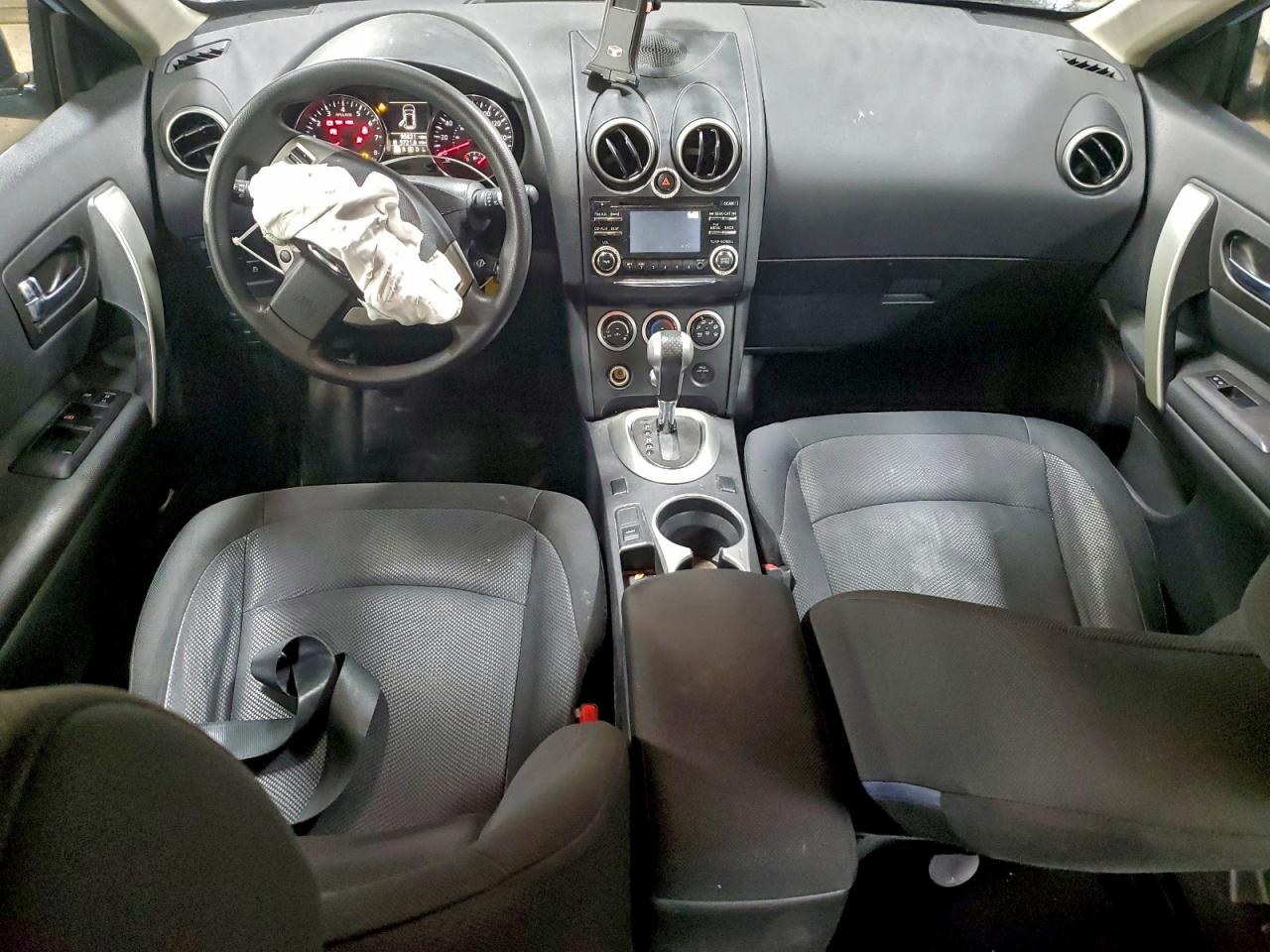 Nissan Rogue S Image 9