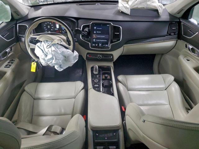 Volvo XC90 T8 Image 4