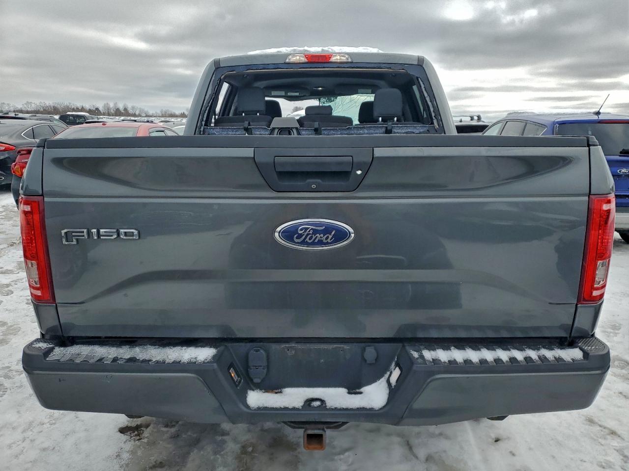 Ford F-150 Supercrew Image 9