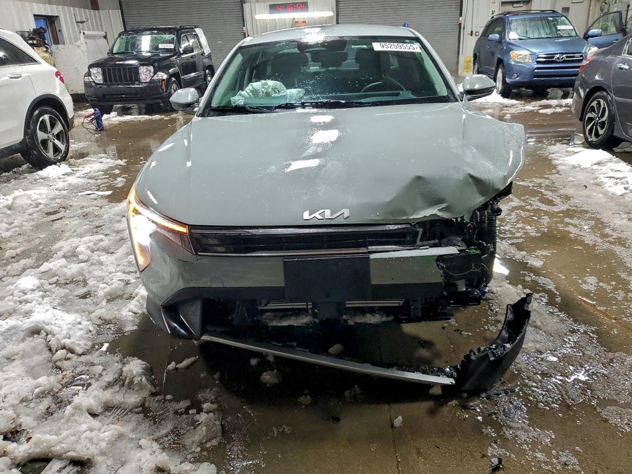 Kia K4 Ex Ex Image 4