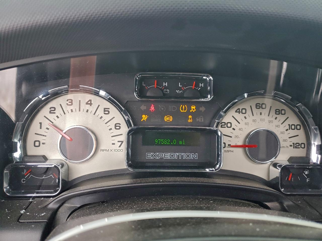 Ford Expedition Limited Image 2