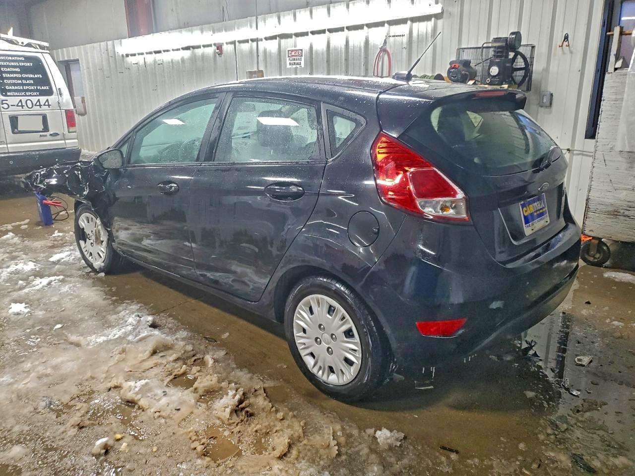 Ford Fiesta S Image 6