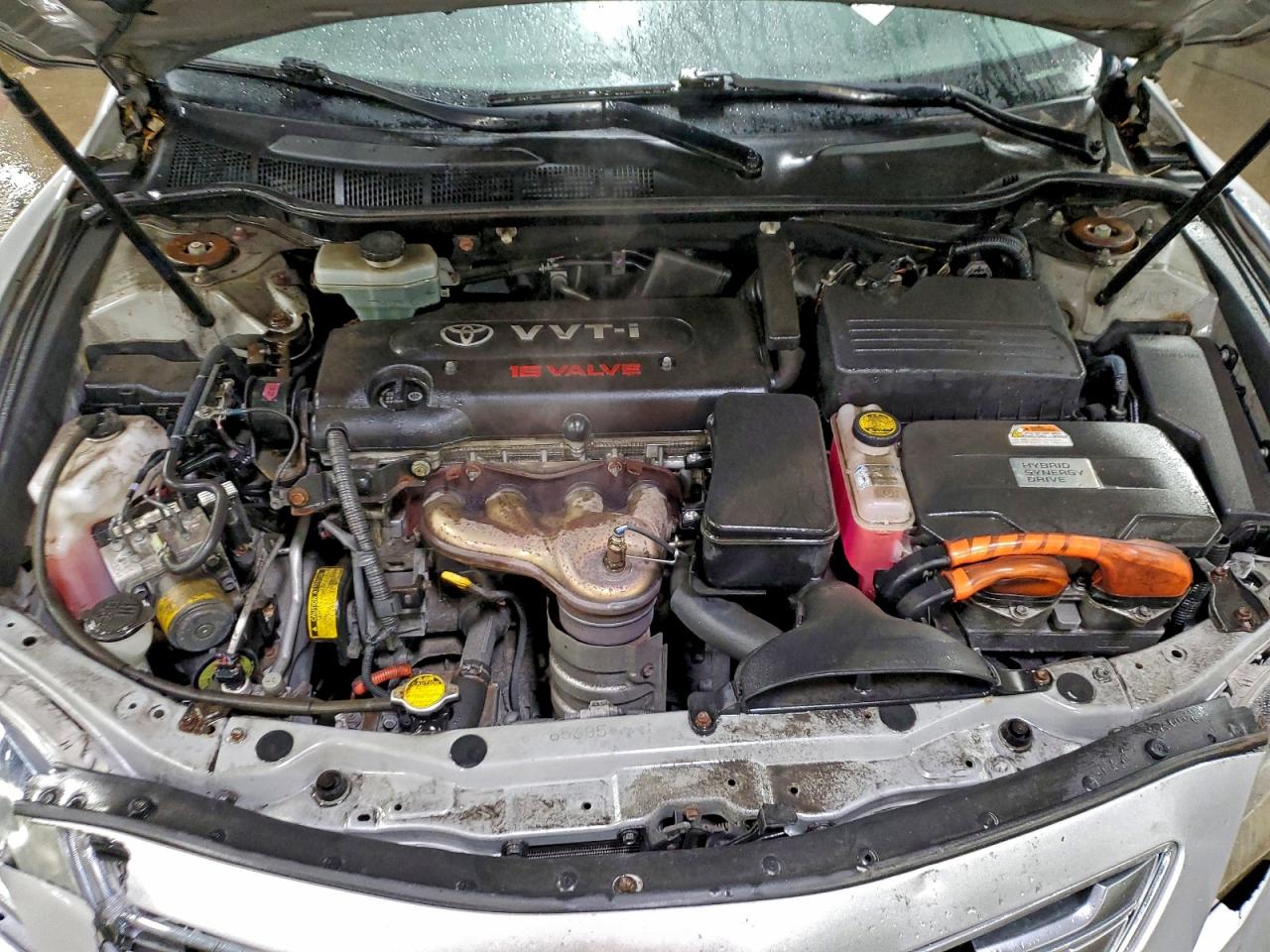 Toyota Camry Hybrid Image 11