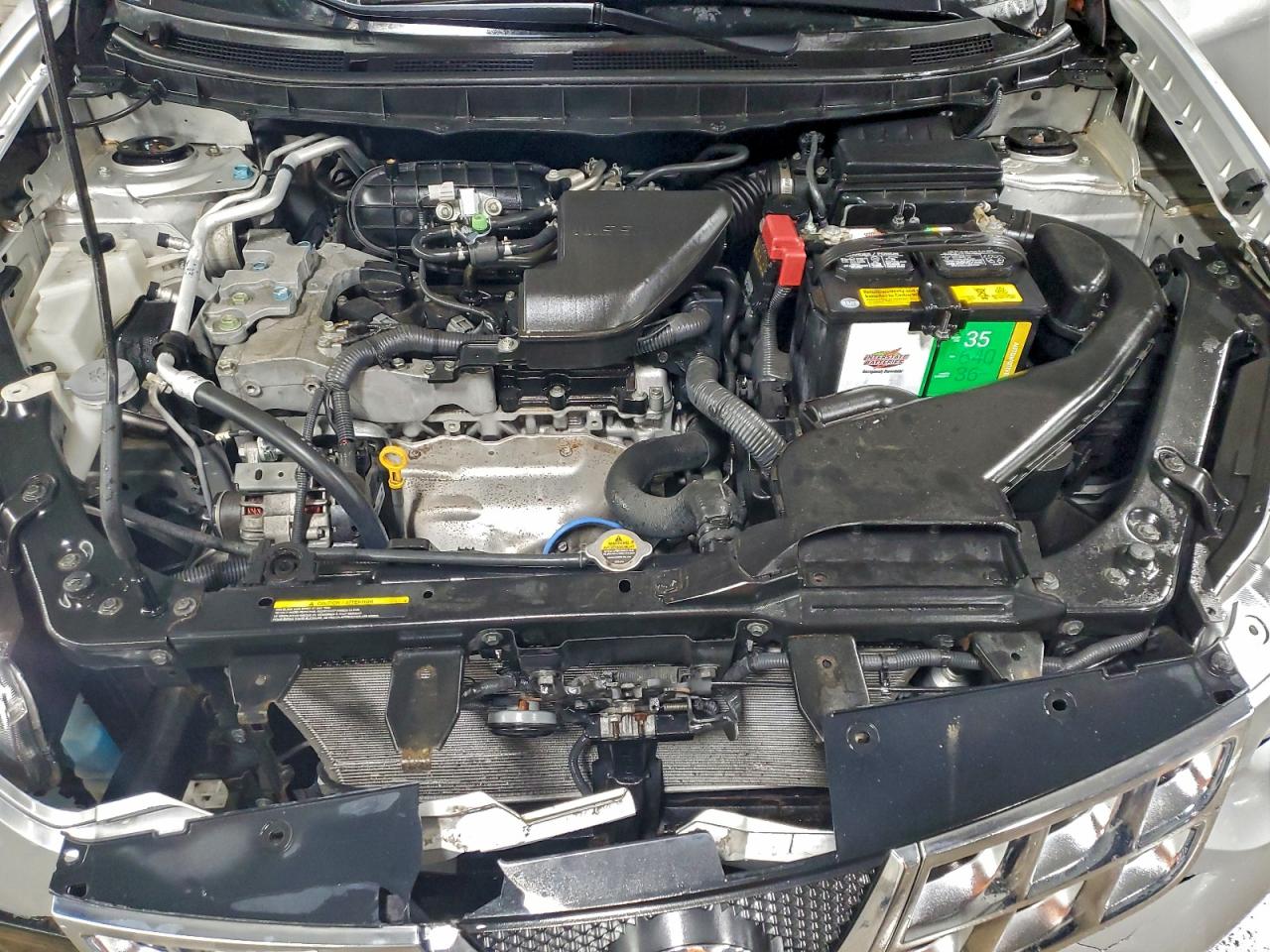 Nissan Rogue S Image 5