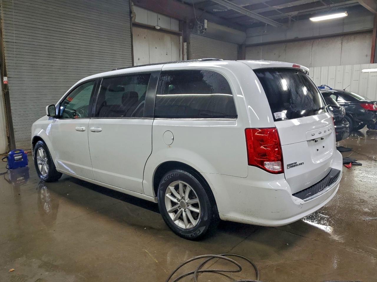 Dodge Caravan Sxt Image 6