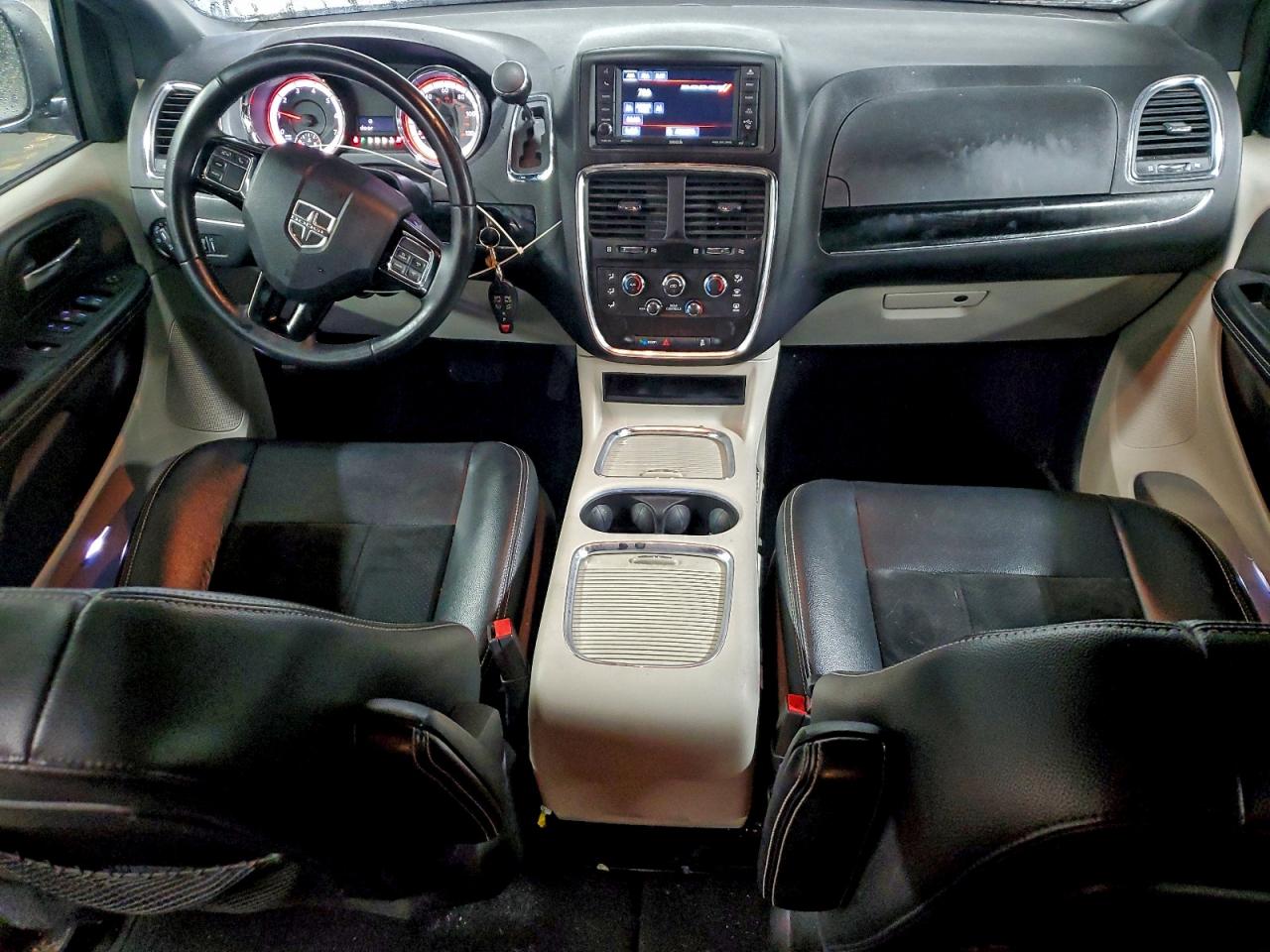 Dodge Caravan Sxt Image 8