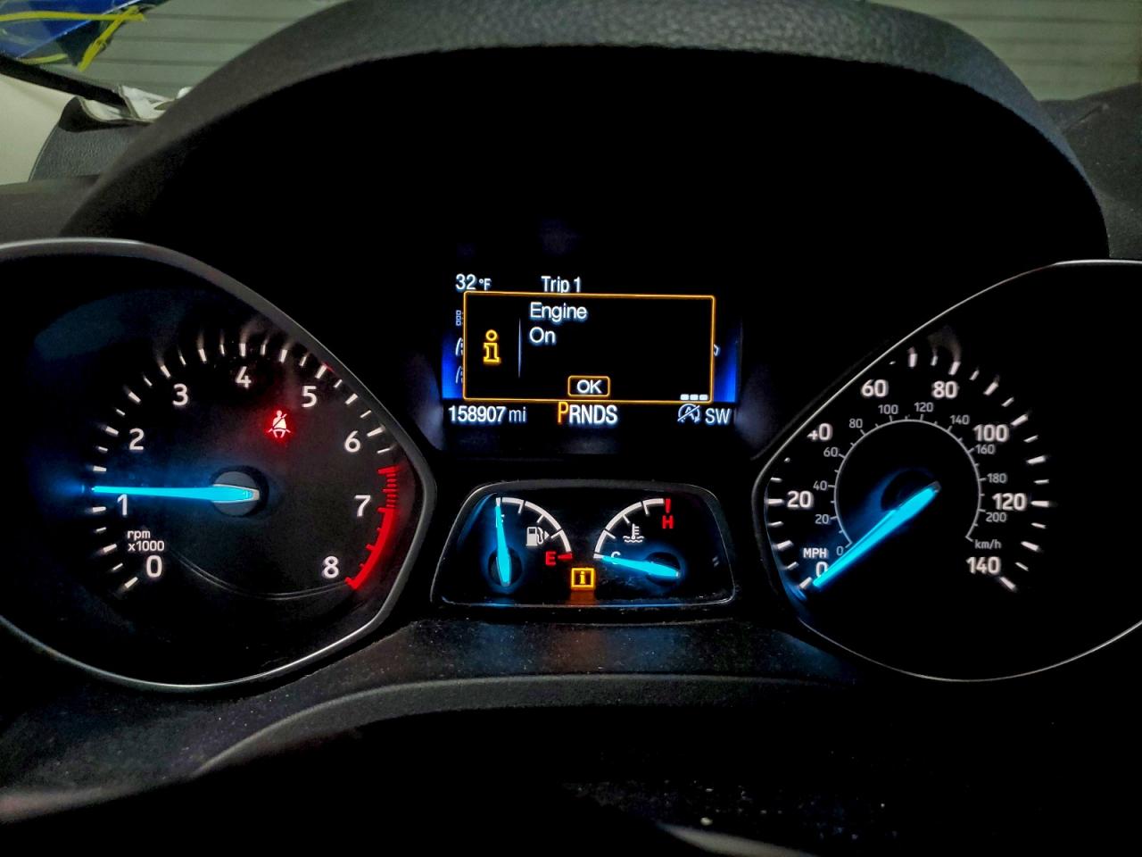 Ford Escape Titanium Image 9